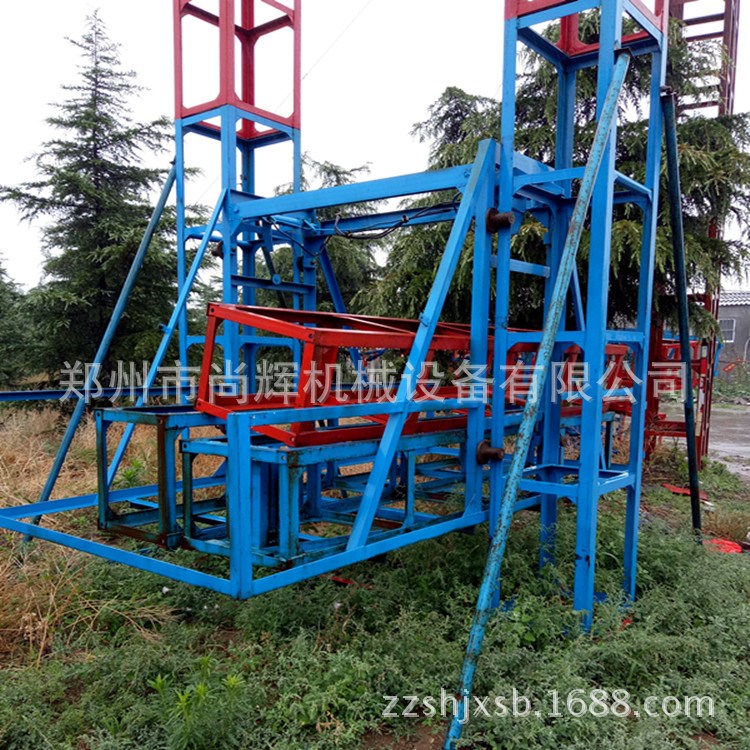 建筑提升機-載貨1.6噸自升式物料提升機