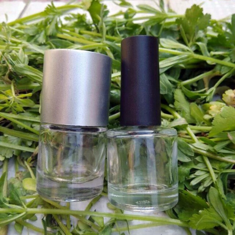 供應(yīng)10ml圓柱形透明玻璃指甲油瓶 配套銀色UV電鍍蓋 助粘