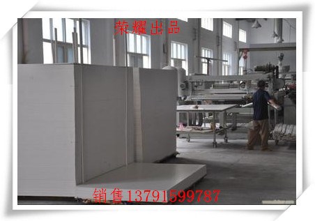 廠家直銷PVC浴柜板 PVC發(fā)泡板 廣告板 門(mén)窗板 雕花板
