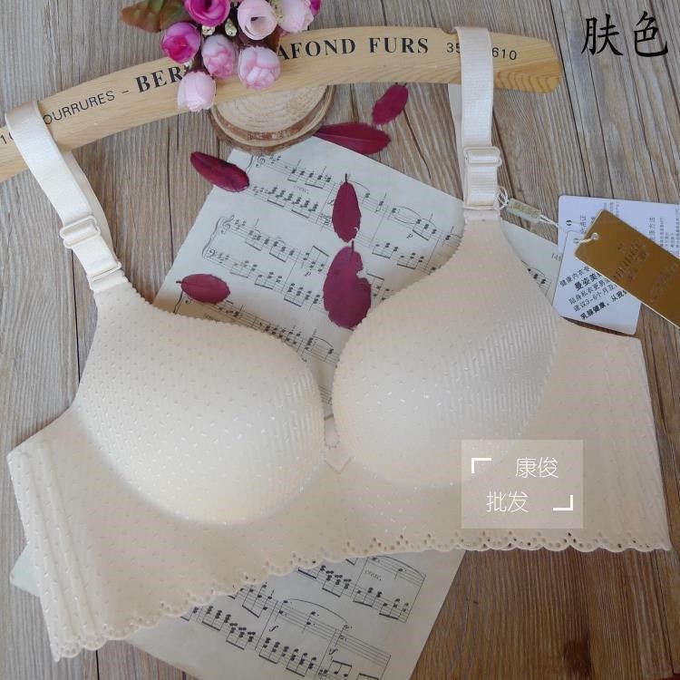 曼姿美蝶1678無鋼圈舒適健康內(nèi)衣一片式無痕上薄下厚B杯聚攏文胸