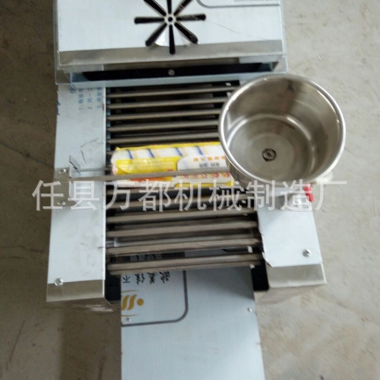 新型多功能自熟涼皮機 全自動商用涼皮機 小型米粉機