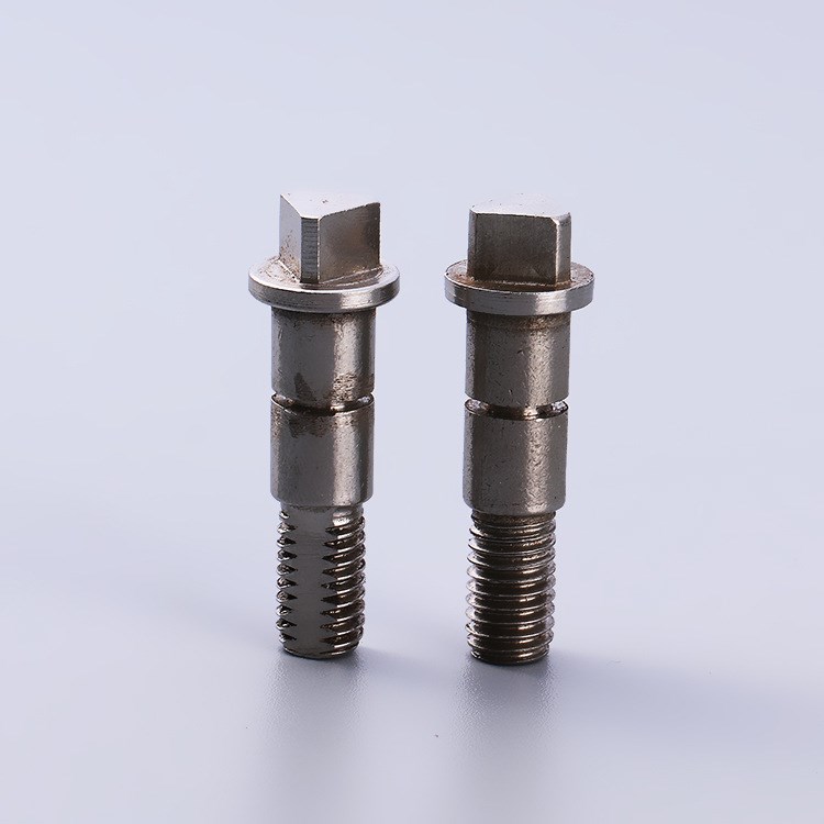 批发定制 304不锈钢三角头非标螺丝 通用不锈钢螺栓机械配件