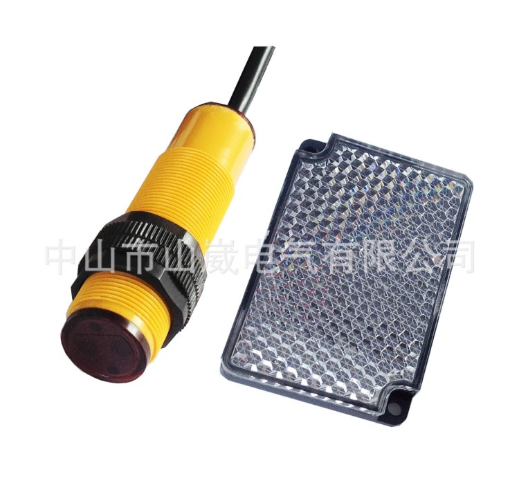 M18光電眼開關(guān)感應(yīng)器回歸反射型/NPN常開閉DC24V/反光鏡板型 山崴