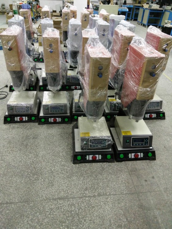 東莞標準型超音波塑膠熔接機 塑膠焊接機