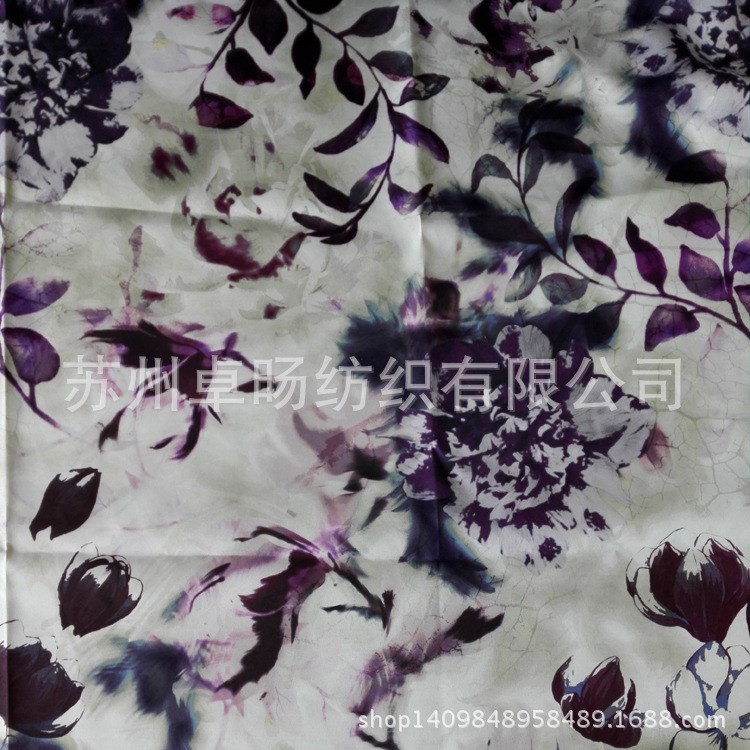 六套色 紫色花朵春亞紡印花羽絨服棉服印花面料 可面料定制