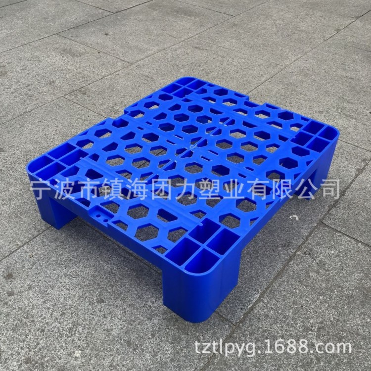 供應：600*400*120網格四腳托盤可拼接型超市便利店專用小托盤