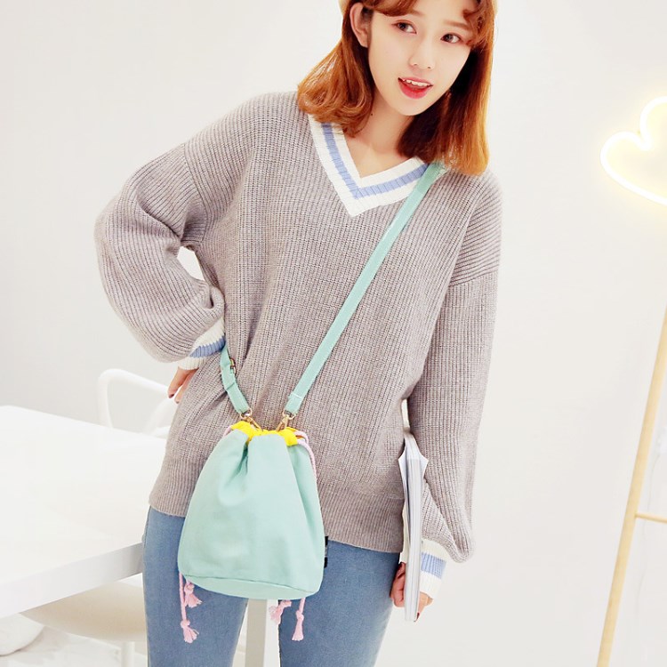 批發 2018春新款韓版時尚帆布包袋抽繩袋水桶包斜跨小包 一件代發