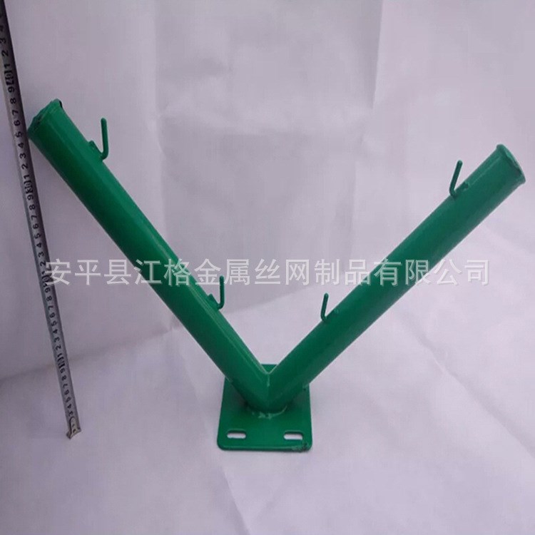 供應工地防護浸塑隔離飛機場護網定制監獄Y型柱刺繩防護圍網