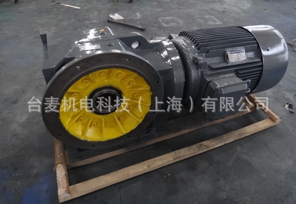 工厂直销KA97单边出轴-法兰安装-0.75KW-4P斜齿轮硬齿面减速机