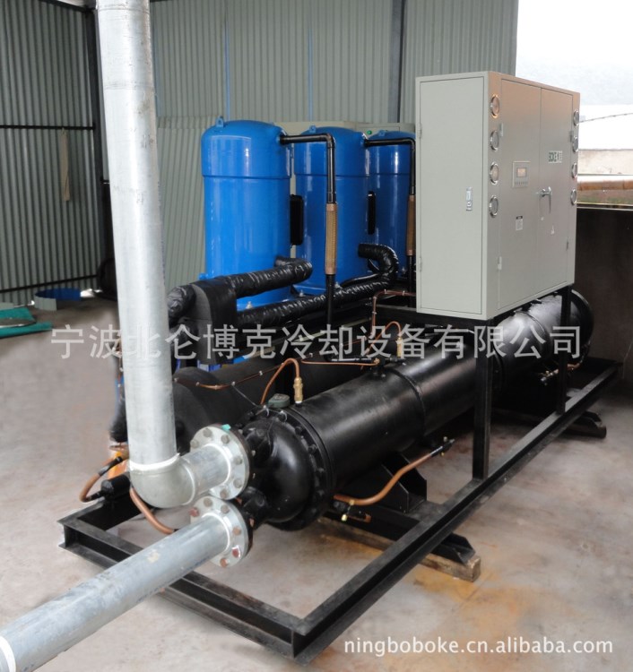 廠家直銷225KW水冷式冷水機組 博克為您量身定做完整制冷方案