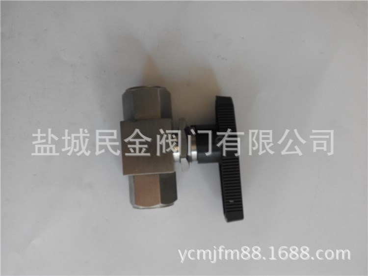 廠家供應(yīng)穿板式內(nèi)螺紋高壓球閥.質(zhì)量歡迎選購(gòu)