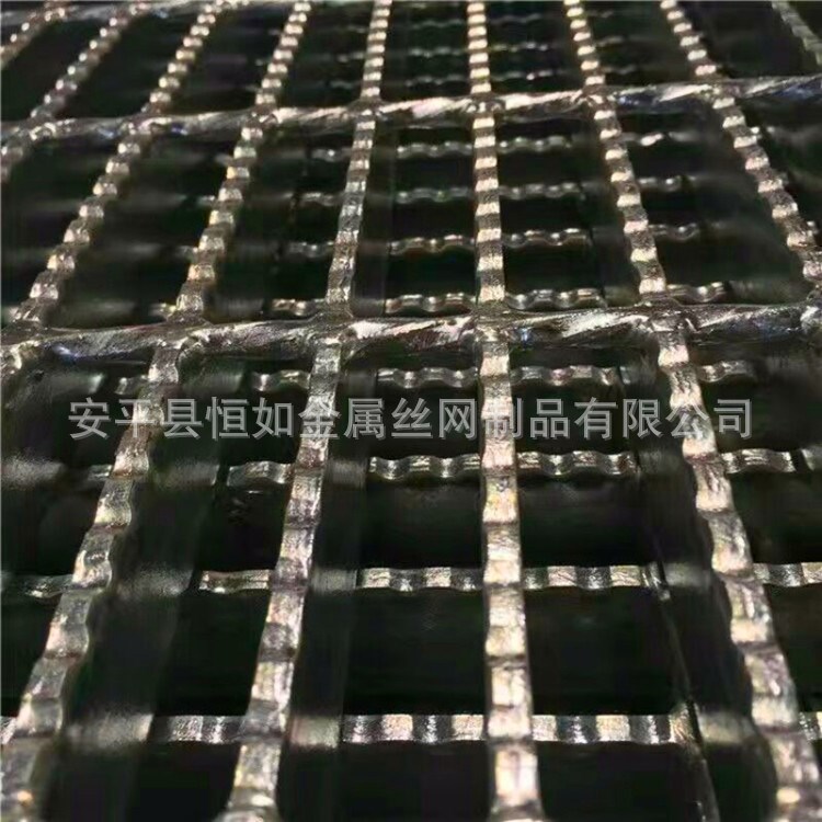 防滑格柵板 熱鍍鋅平臺(tái)鋼格柵板 平臺(tái)鋼格板鋼格板廠家 平臺(tái)踏板