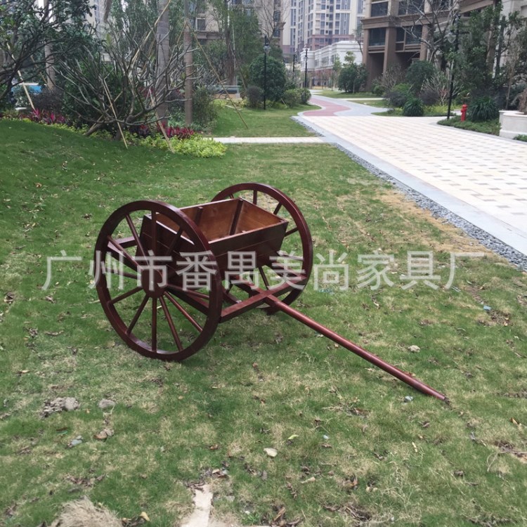 小區(qū)實木花車 花園休閑花車 硬實木制作 歡迎來圖來樣訂做