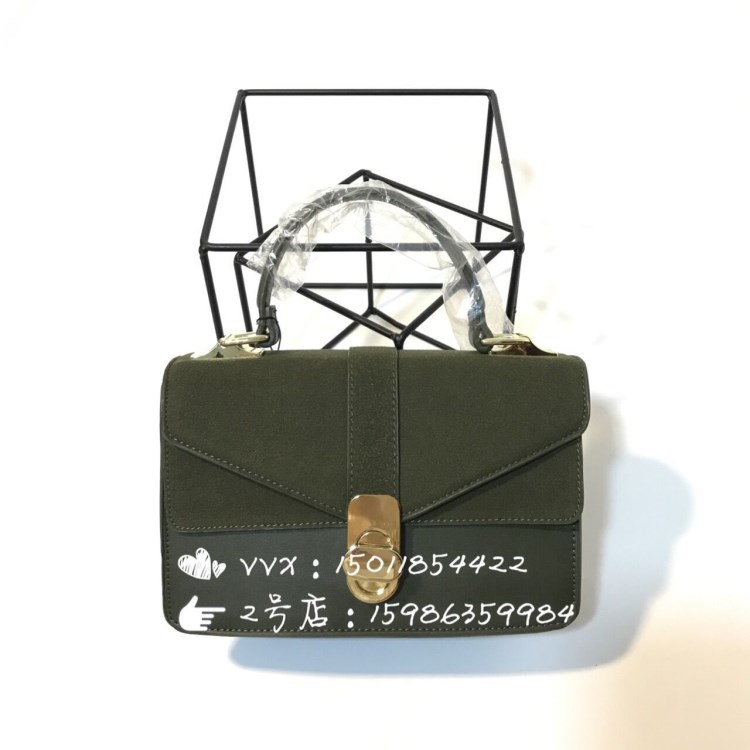 一件代發(fā)2017新款絨面翻蓋城市休閑包8060現(xiàn)貨