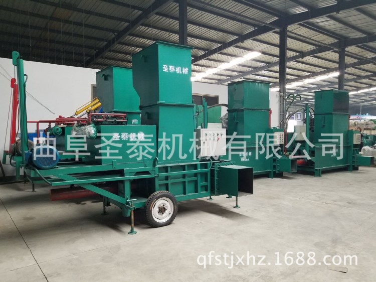 可加輪子移動場地的大型壓塊機 青儲飼料壓塊機價格