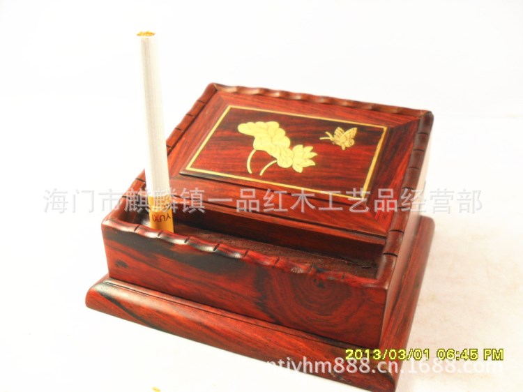 海門紅木工藝品批發(fā)紅木煙盒紅酸枝荷花煙跳煙盒廠家直銷