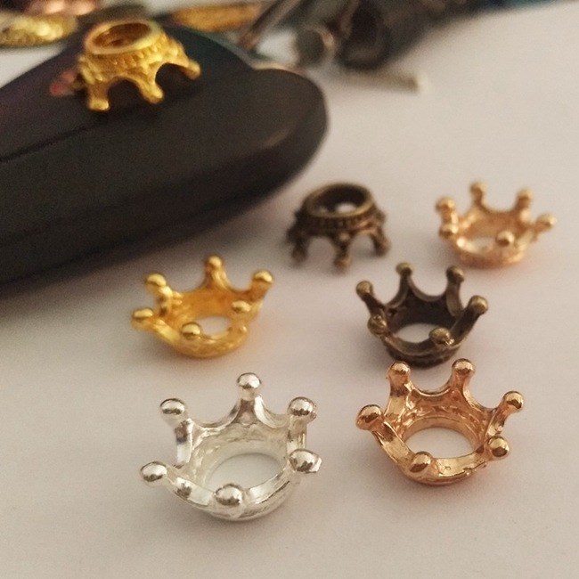 金色KC金銀古青立體皇冠復古合金UV滴膠發飾服飾DIY飾品配件廠家