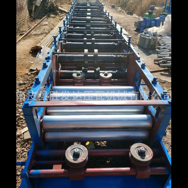 供應C型鋼設備80-300mm 無極剪切沖孔C型鋼機
