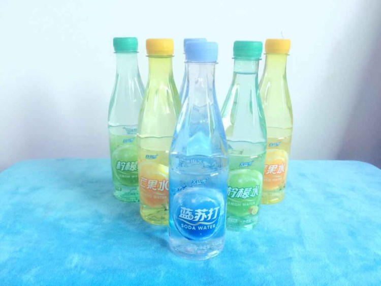 招商代理  關(guān)山雪  不同規(guī)格 果味水飲料