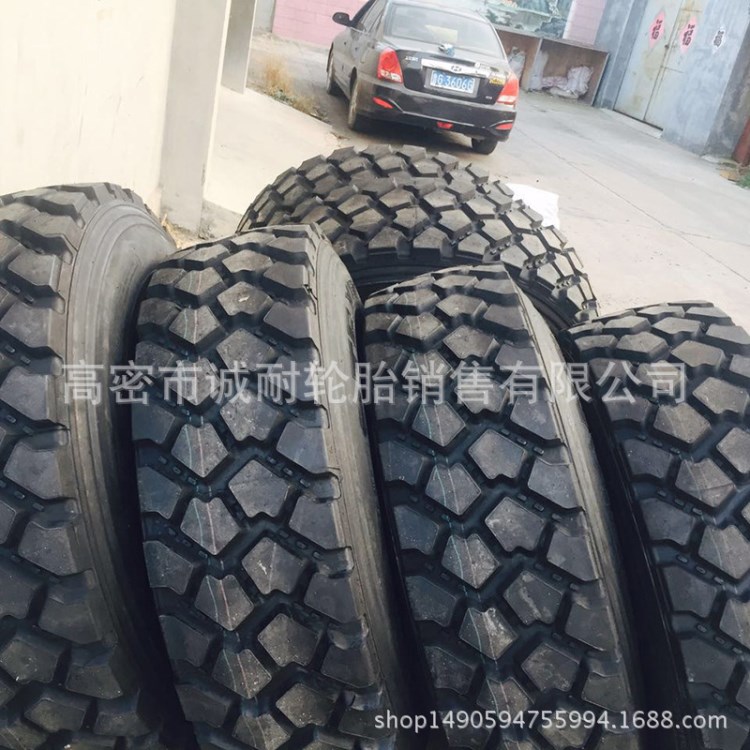 廠家直銷415/80R22 載重卡車真空輪胎 越野車輪胎 發(fā)貨及時