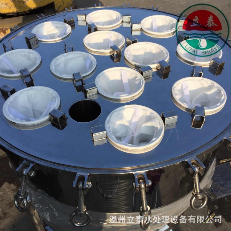 廠家供應(yīng)石油 化工 制藥 水處理不銹鋼袋式過(guò)濾器 15袋 18袋 20袋