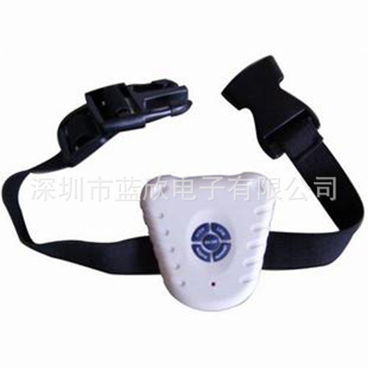 廠家供應(yīng)出口環(huán)保型寵物超聲波止吠器 訓(xùn)狗器 狗項圈