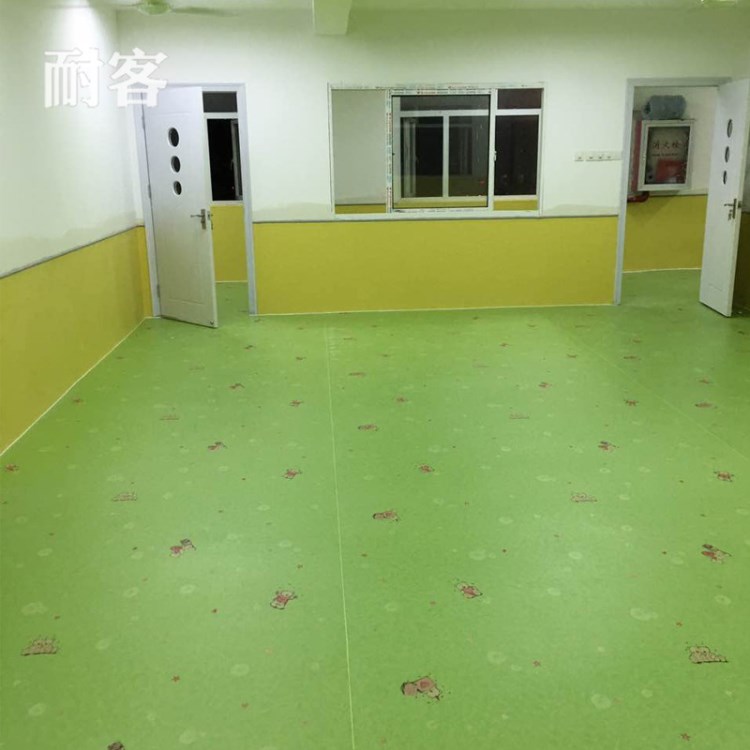 幼兒園室內(nèi)色卡通PVC石塑地膠墊地板革加厚耐磨防水防潮工程革