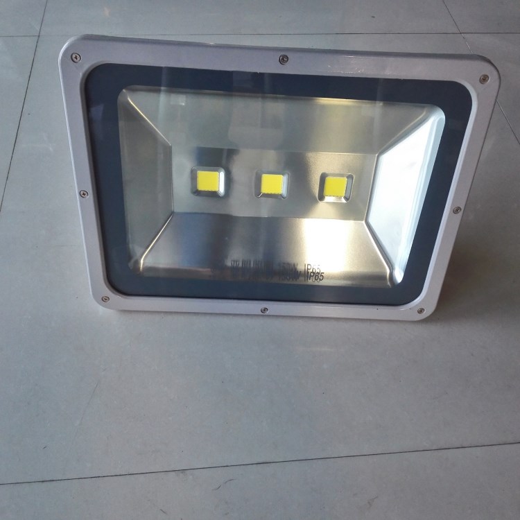 供應(yīng) 亞明照明LED投光燈100W 150W投光燈 50-300W泛光燈 集成系列