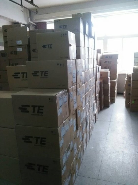 499252-6  TE 自己現貨，可當天發貨