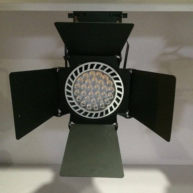 led軌道射燈商業(yè)照明服裝店展柜軌道燈 軌道射燈服裝店射燈批發(fā)