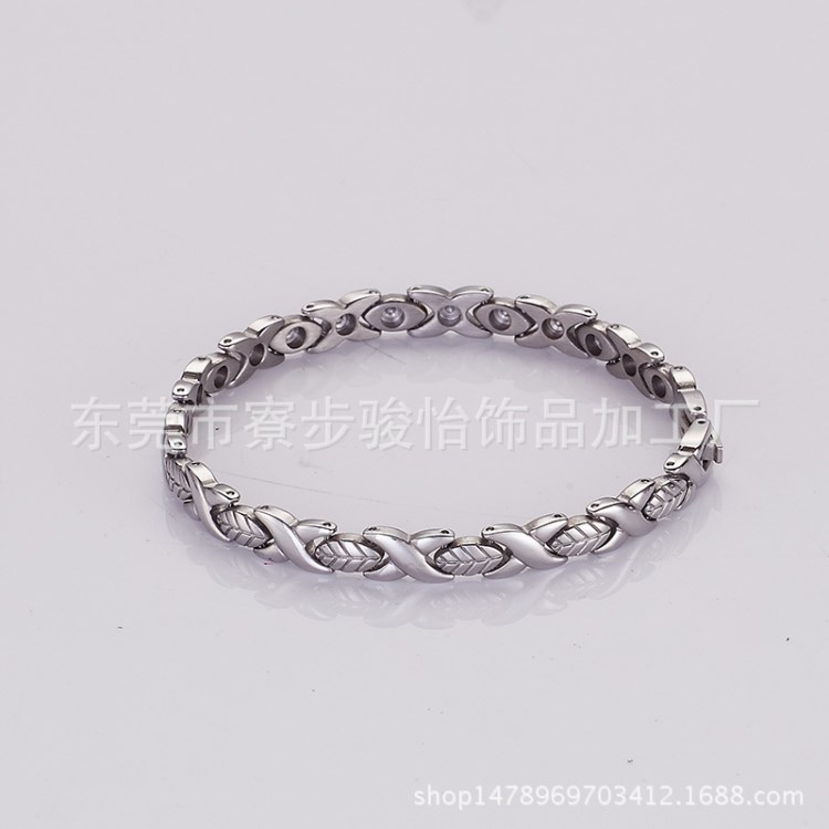 工廠直銷鈦鋼電鍍女士手鏈 磁鍺 日韓時(shí)尚風(fēng)情手環(huán)批發(fā)