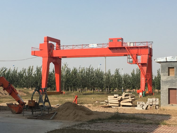 重慶20T龍門行車，20T,雙梁龍門行車架，雙梁起重機