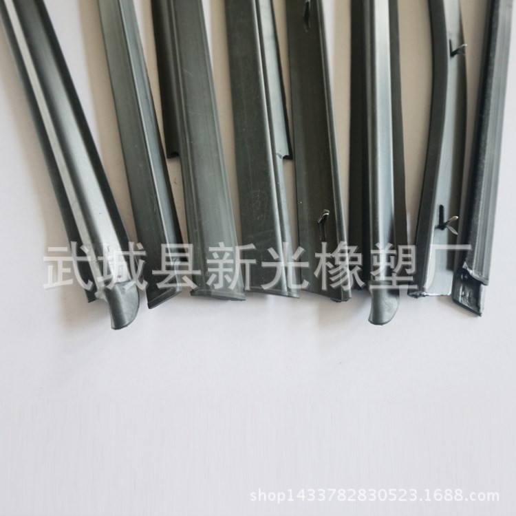汽車(chē)玻璃擋水條 車(chē)門(mén)內(nèi)外玻璃密封條 各種類(lèi)型膠條定制