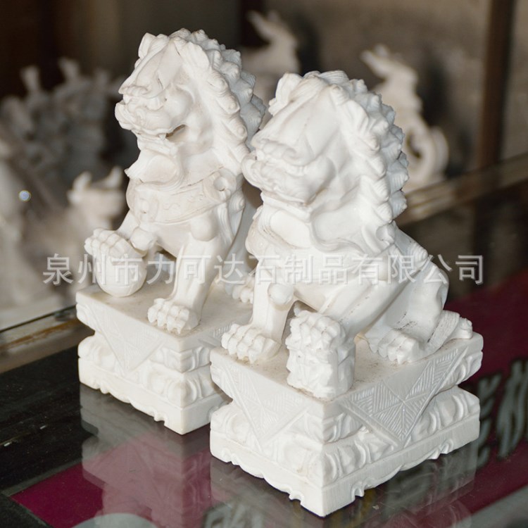 小的石獅子鎮(zhèn)宅擺件 小獅子石雕獅子漢白玉石頭一對(duì) 獅子石雕擺件