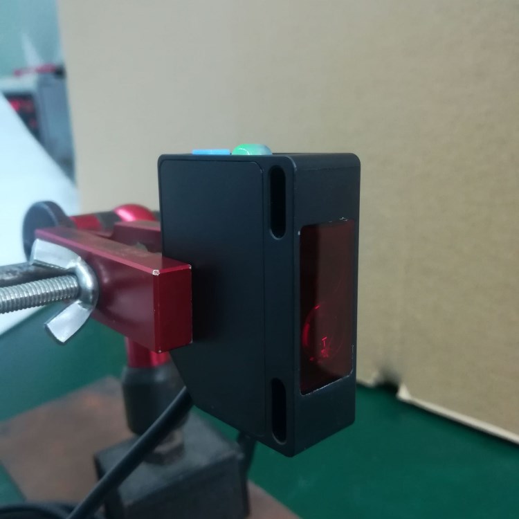 長距離反射式光電傳感器PA-1F1K替代松下CX-423 檢測距離1-2米