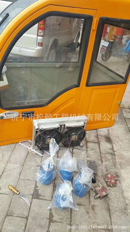 浦沅吊車配件 吊車駕駛室8噸汽車吊起重機(jī)配件
動(dòng)態(tài)