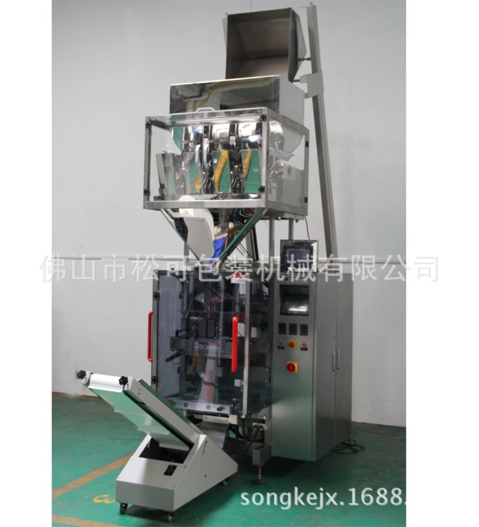 SK-200ST四斗秤包裝機(jī) 顆粒自動(dòng)包裝機(jī)械 線性秤包裝機(jī)