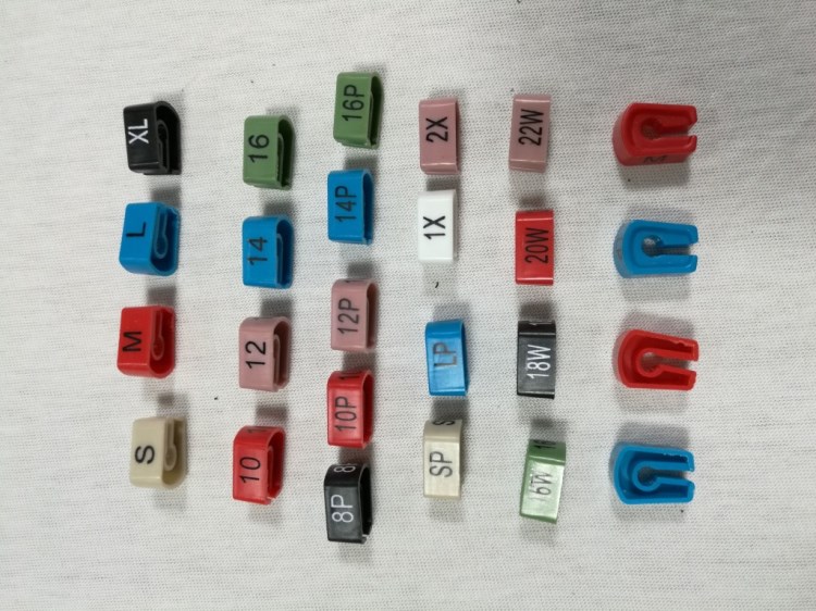 訂做各種衣架配套用的尺碼夾、尺碼圈、分 碼粒