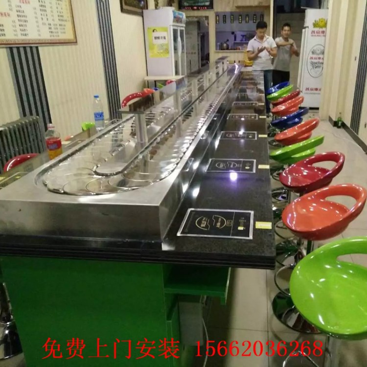 供應(yīng)回轉(zhuǎn)小火鍋設(shè)備 質(zhì)保三年  提供技術(shù)  免費上門安裝