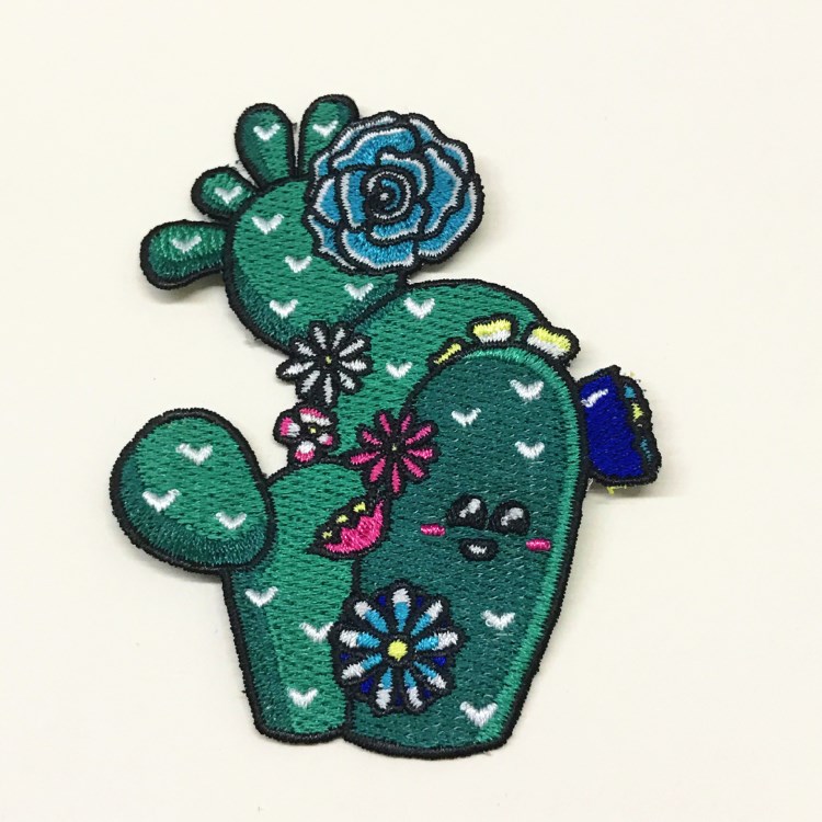 東莞廠家定制加工 服裝輔料訂做精密電腦刺繡繡花布貼 水溶繡花章