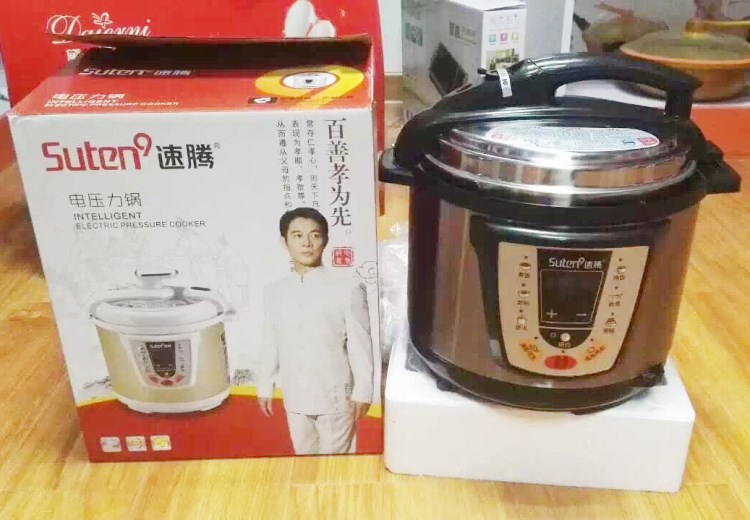 速騰多功能電壓力鍋電腦版高壓鍋智能精美禮品鍋地?cái)偠Y品批發(fā)