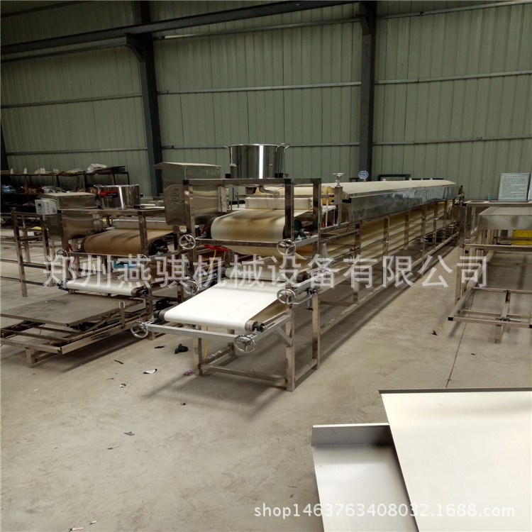 河北全自動圓形涼皮機 大型數(shù)控涼皮機 蒸汽式圓形粉皮機