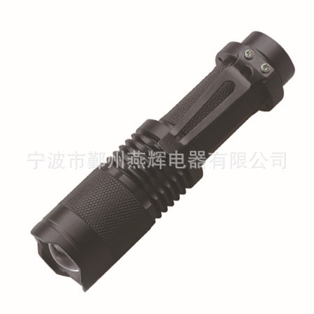 CREE 1W 強(qiáng)光鋁合金手電筒 大功率LED電筒 伸縮調(diào)焦 環(huán)保節(jié)能