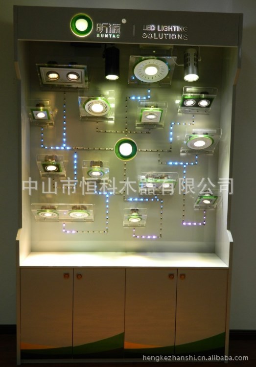 提供展柜、專柜、展示柜制作