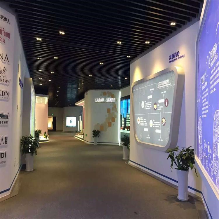 創(chuàng)意展示空間設(shè)計(jì) 舞臺(tái)搭建設(shè)計(jì) 展覽展示搭建工廠 廣州展會(huì)搭建