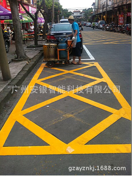 安銀承接地下車庫車位劃線、天河小區道路標線、蘿崗停車位劃線