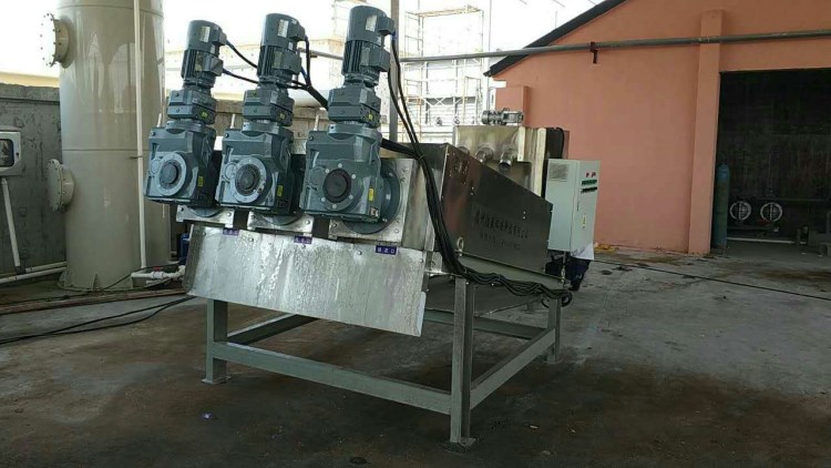 疊螺式污泥脫水機-疊螺污水脫泥機_產品中心-疊螺式污泥脫水機