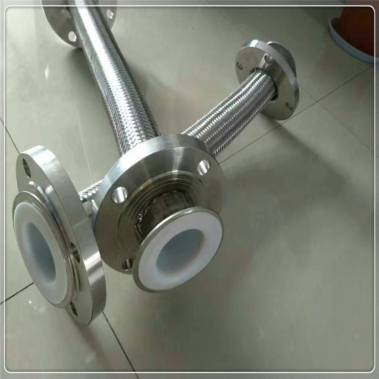 【廠家批發】 襯四氟金屬軟管 鐵氟龍 聚四氟乙烯 耐腐蝕性好
