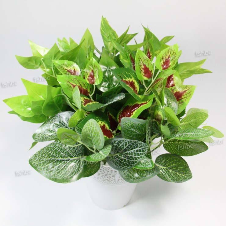仿真綠色植物墻材料塑料絹花假花綠蘿紫蘇網(wǎng)紋葉子常春藤