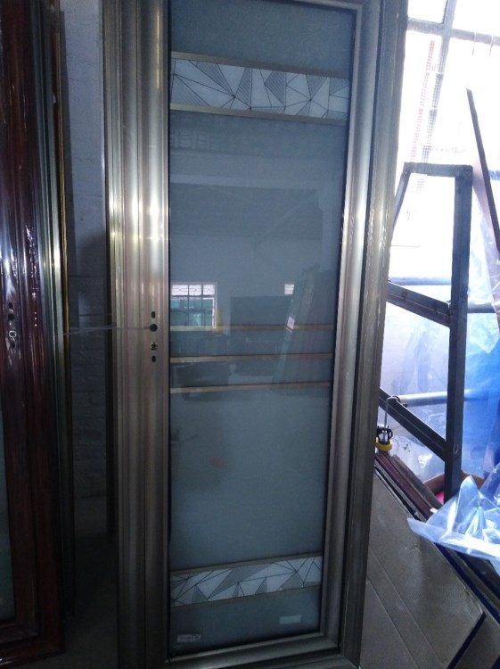 廠家直銷鋁合金衛生間門，廚房門，陽臺門，浴室門